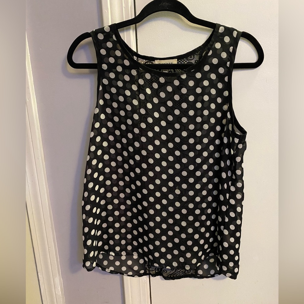 Montreau Los Angeles Sleeveless Black and White Dot Top-lace back